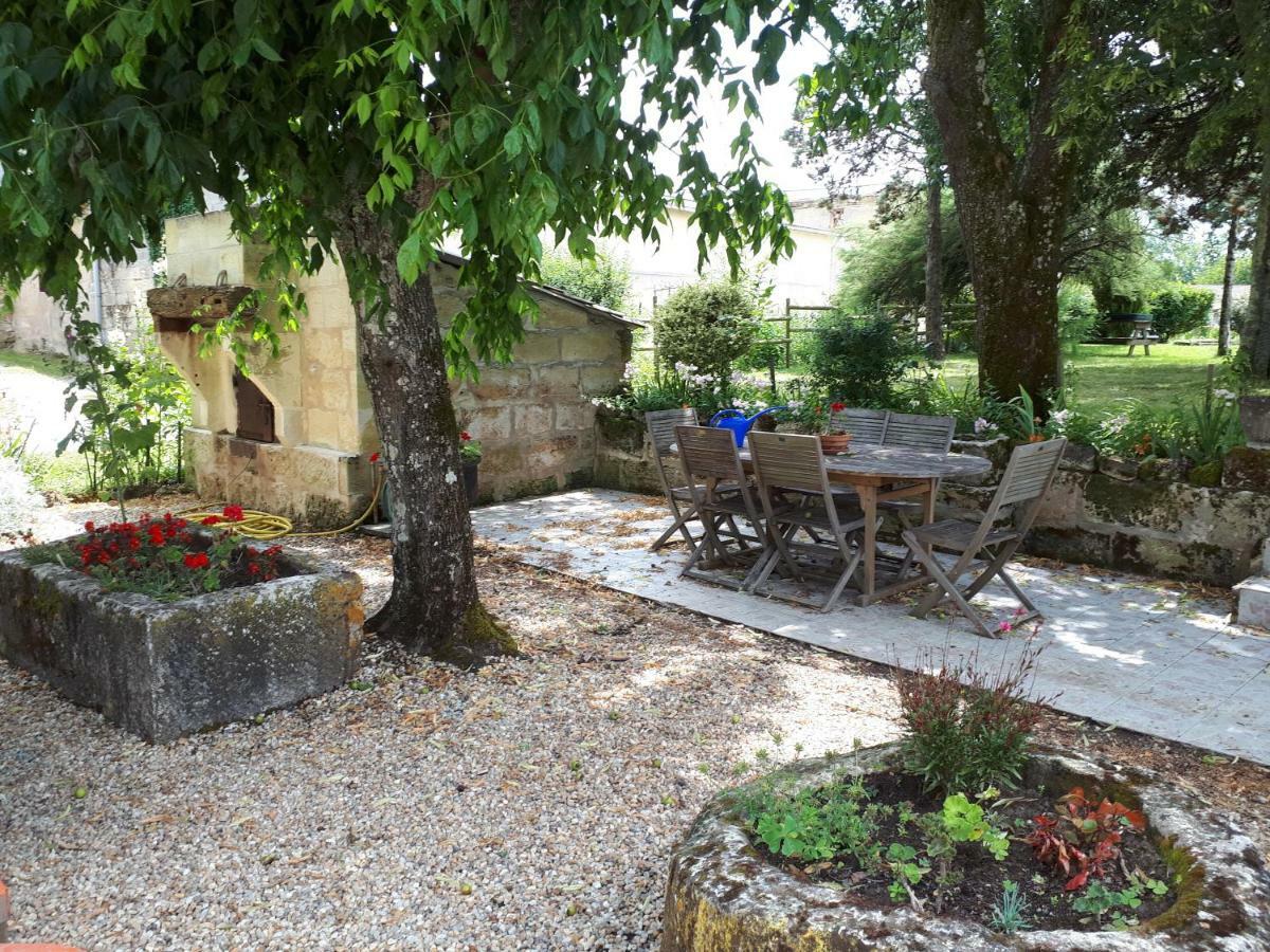 Chateau Vieux Mougnac Petit-Palais-et-Cornemps Kültér fotó
